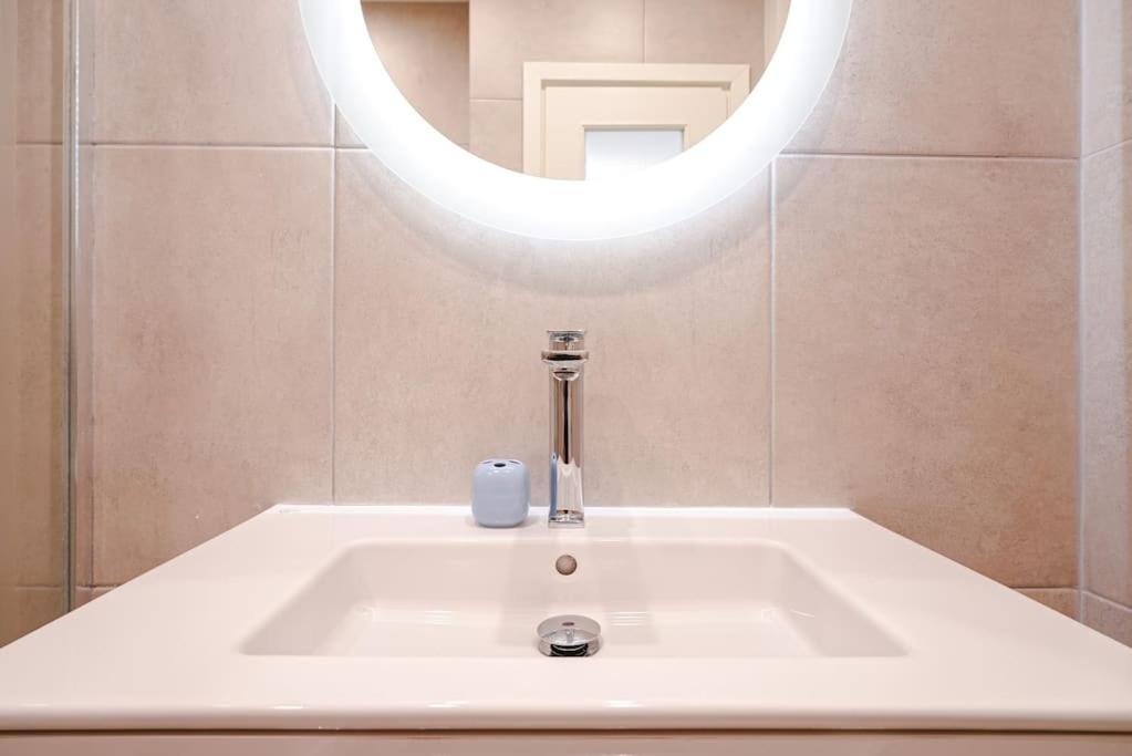 אתונה Syntagma Square, 60Sqm Dream Suite מראה חיצוני תמונה