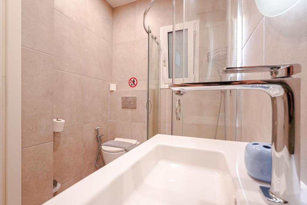 אתונה Syntagma Square, 60Sqm Dream Suite מראה חיצוני תמונה
